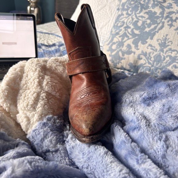 Frye harness booties size 8 - Picture 3 of 6